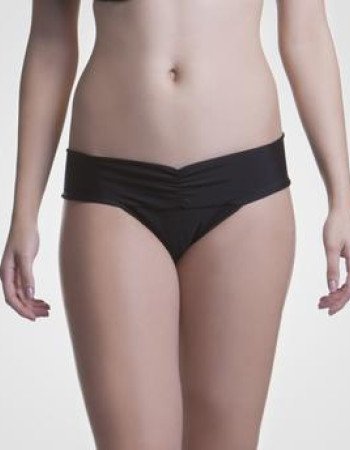 Μαγιό γυναικείο σλιπ με μπάσκα και σούρα μπροστά Μαγιό γυναικείο σλιπ με μπάσκα και σούρα μπροστά